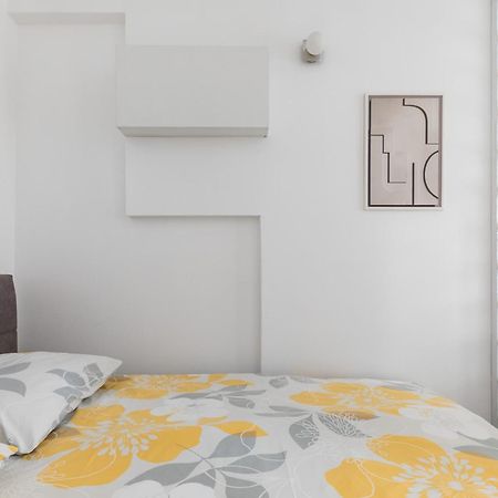 Apartment Modern Studio Near Znjan Beach สปลิท ภายนอก รูปภาพ