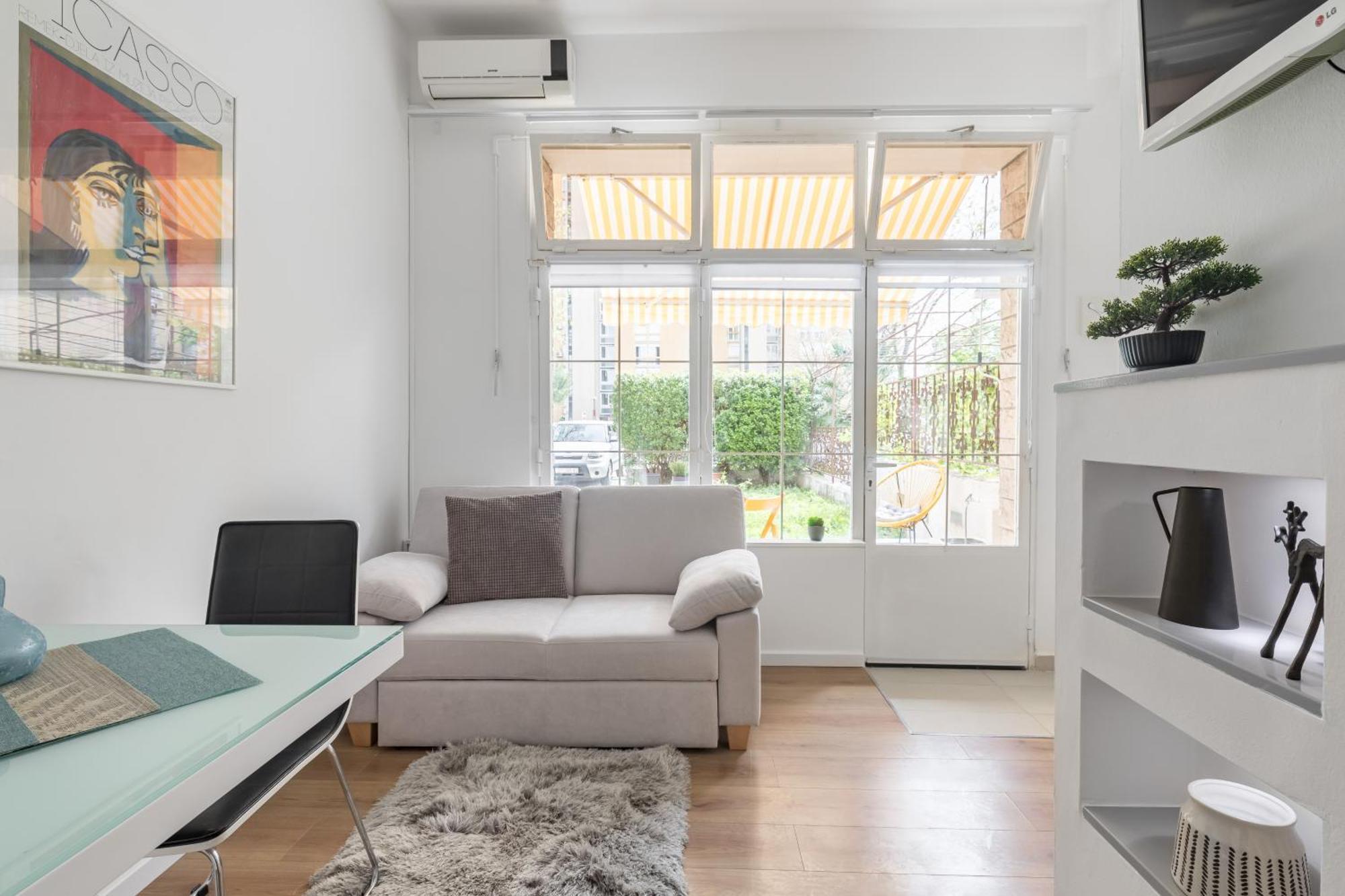 Apartment Modern Studio Near Znjan Beach สปลิท ภายนอก รูปภาพ